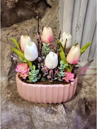 Tulipános asztaldísz