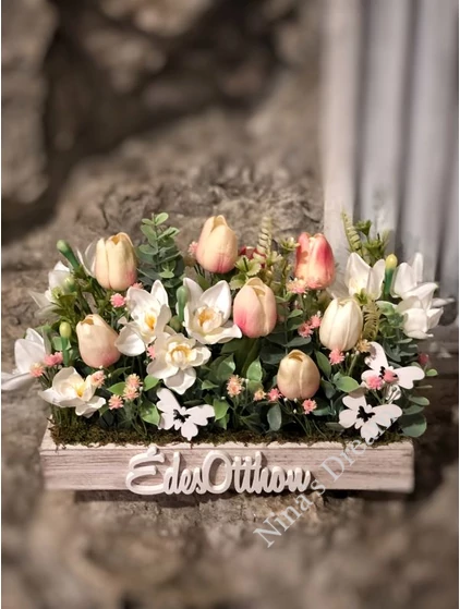 Tulipános asztali dísz